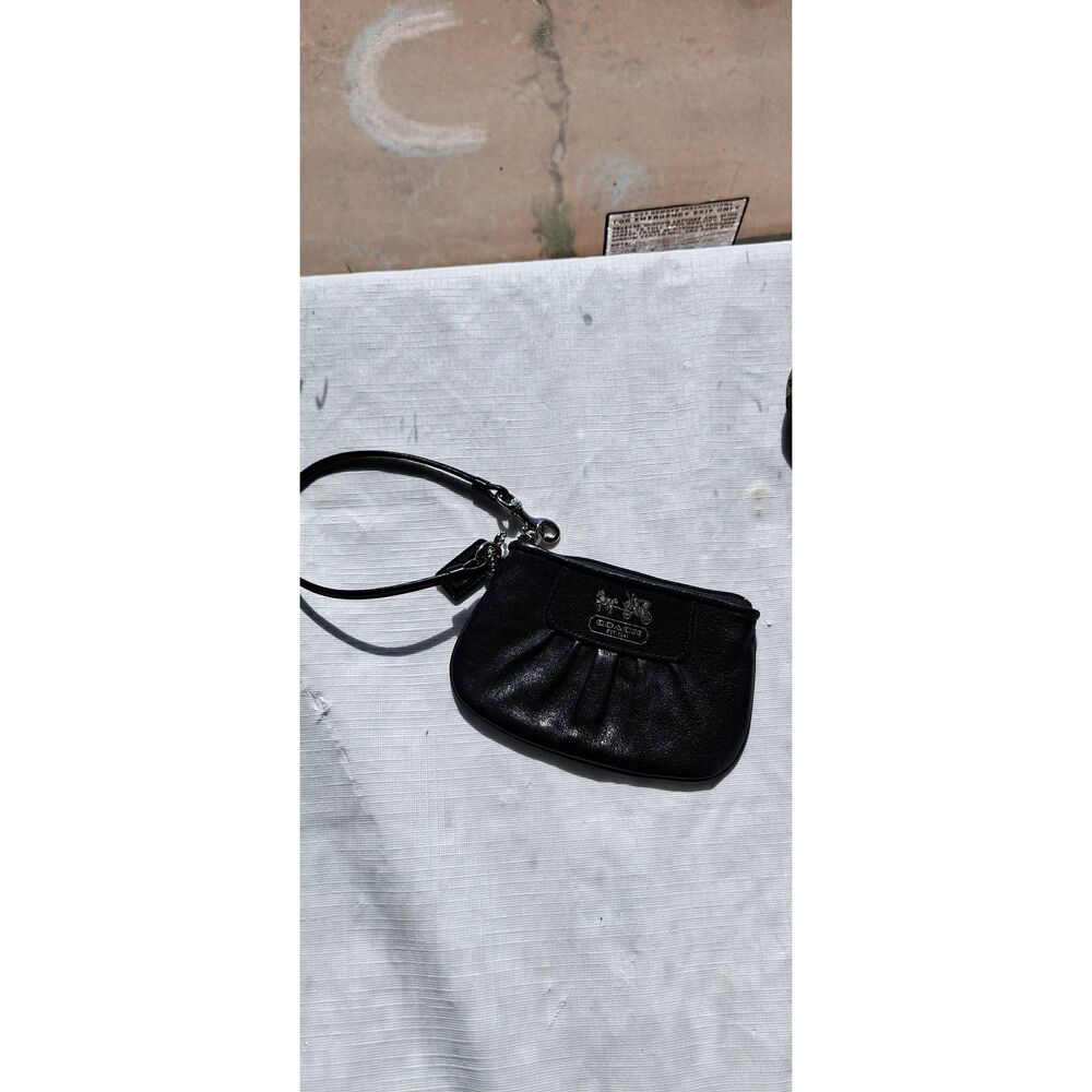 Y2K Coach Black Leather Wristlet Mini Pouch Purple Lining Zip Bag Silver Logo